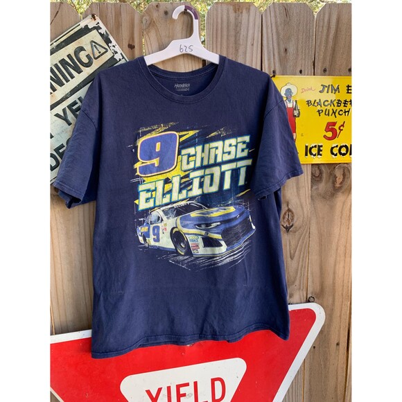 Vintage Y2k Chase Elliot Racing tee Hendrick Motor sport tshirt Size XL - Picture 1 of 7